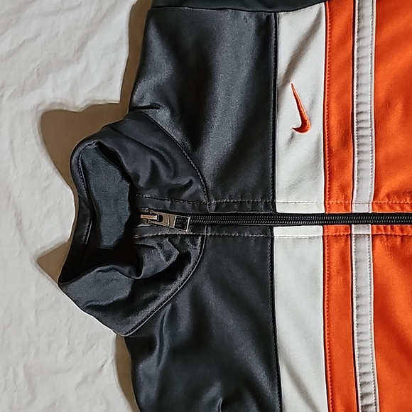 Nike Boys Size 7 Gray Orange Long Sleeve Zippered Track Jacket Used - Picture 4 of 14